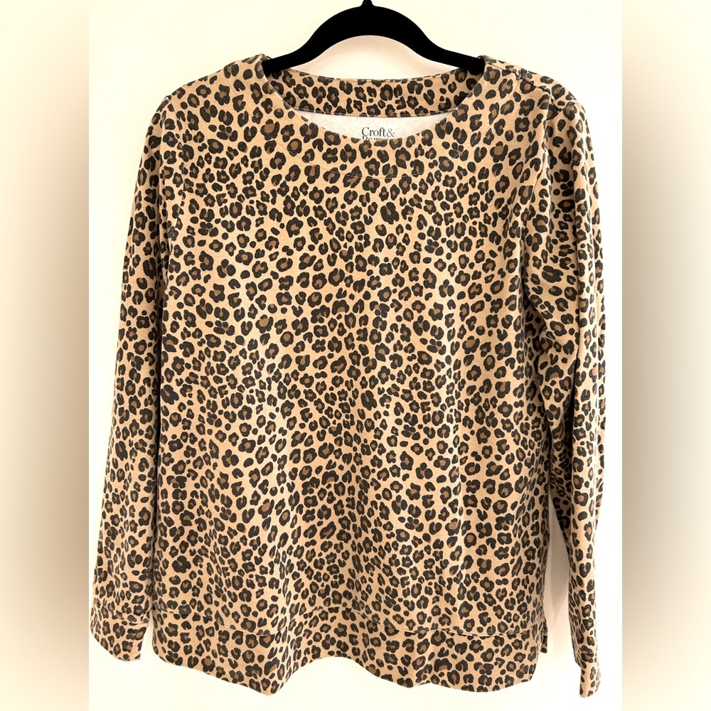 Cheetah 🐆 Print Crewneck Sweatshirt M